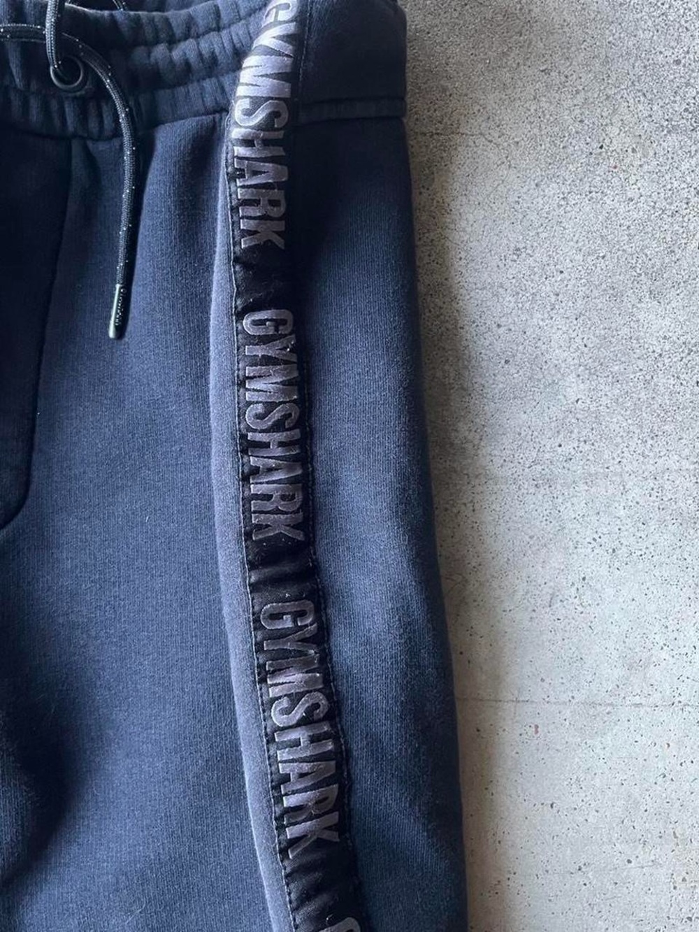 OG Gymshark joggers - Picture 2 of 4